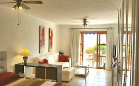 Lovely Studio Los Cristianos Heated Pool