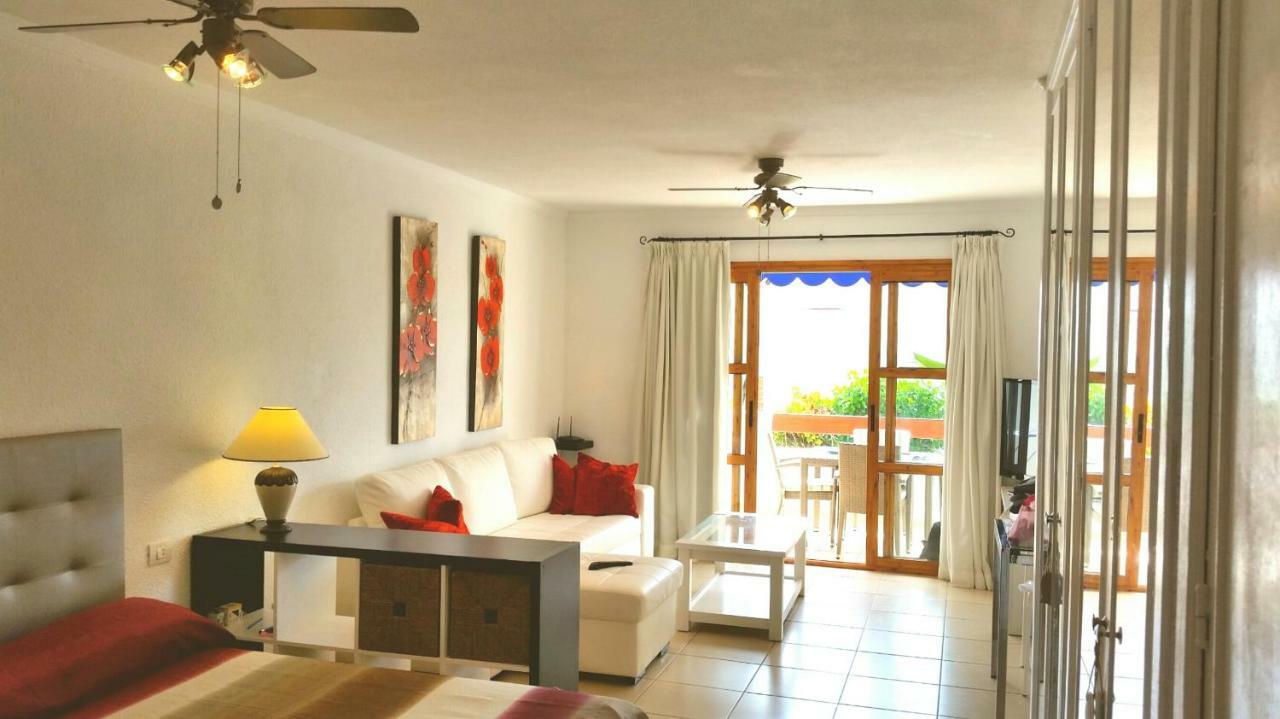 Lovely Studio Los Cristianos Heated Pool Santa Cruz de Tenerife Exterior photo